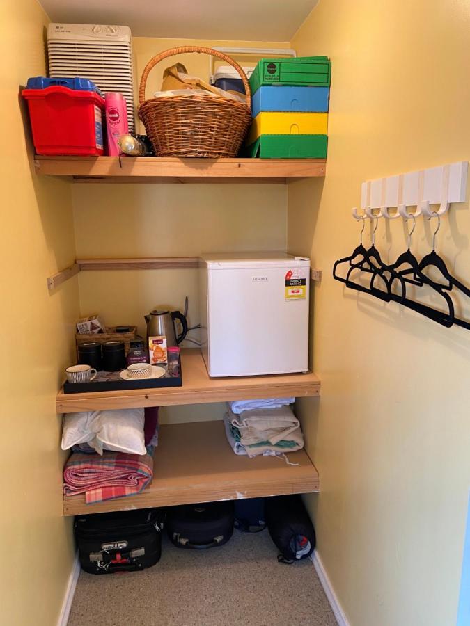 Cosy, Central Greytown Sleepout エクステリア 写真