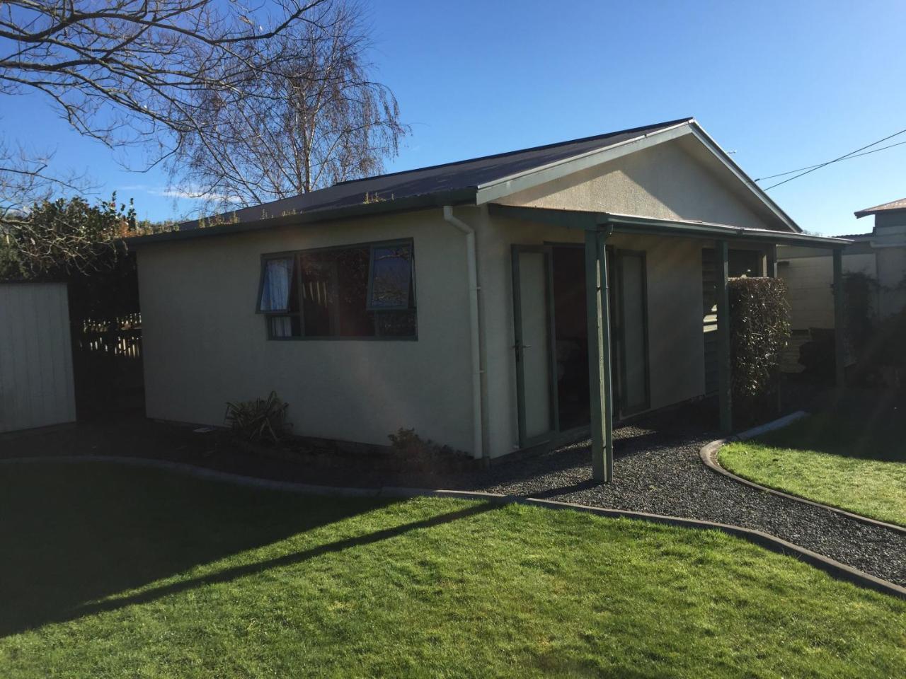 Cosy, Central Greytown Sleepout エクステリア 写真