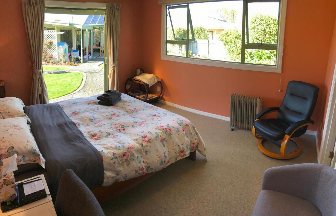 Cosy, Central Greytown Sleepout エクステリア 写真